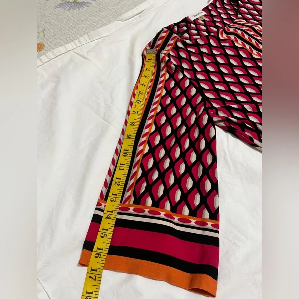 (26) Calvin Klein Geometric Patterned Dress - Red and Orange